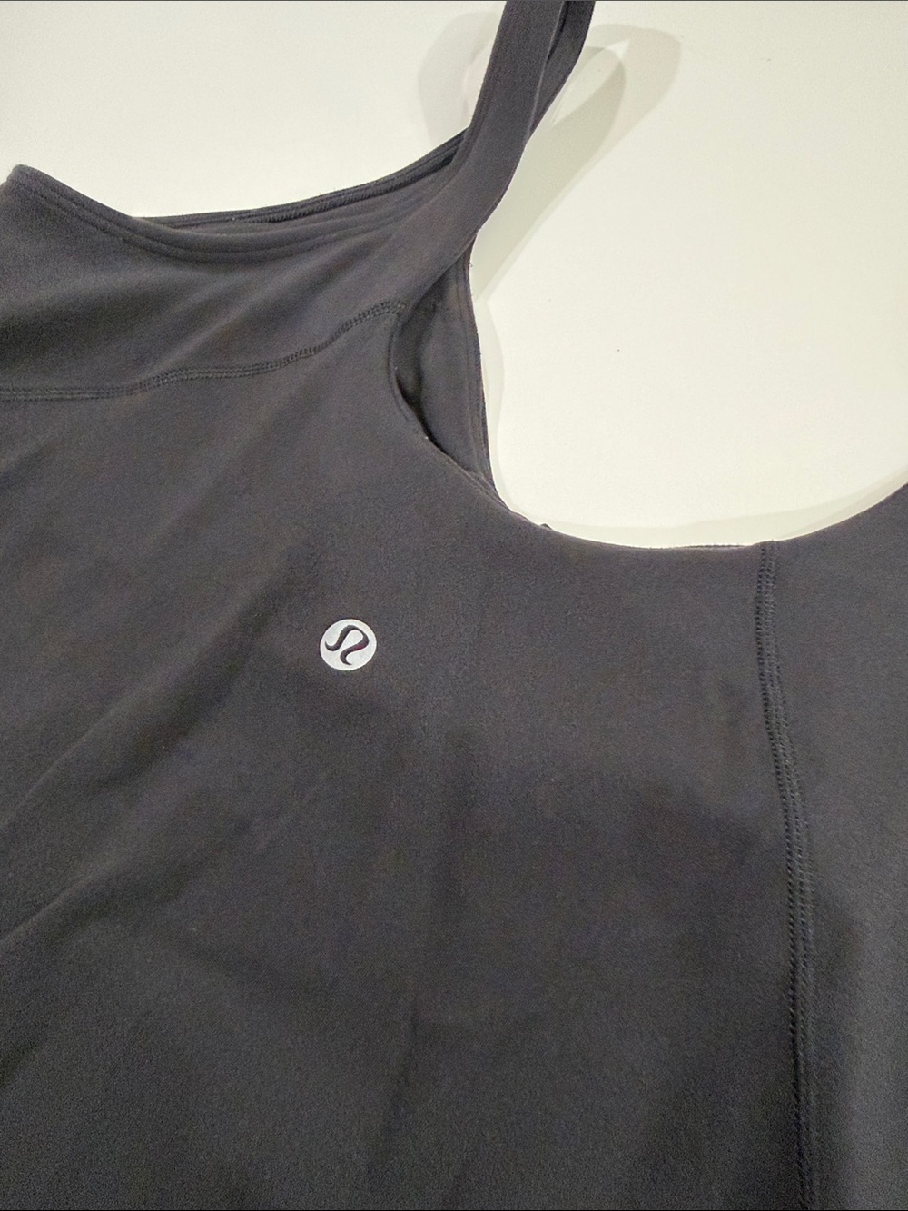Lululemon Black Seamless Crop Tank Top - Picture 4 of 5